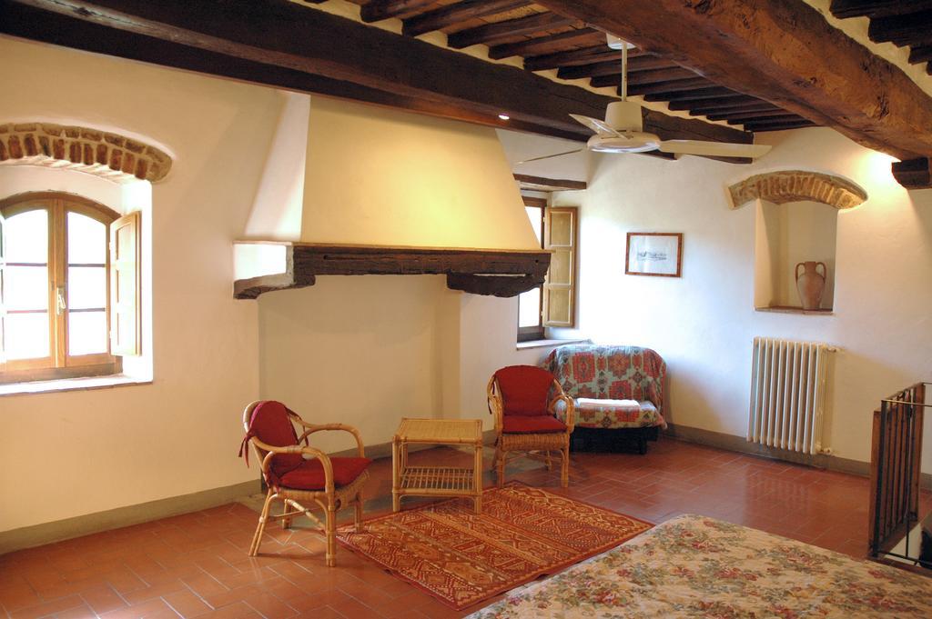 Agriturismo La Ferrozzola Castellina in Chianti Room photo